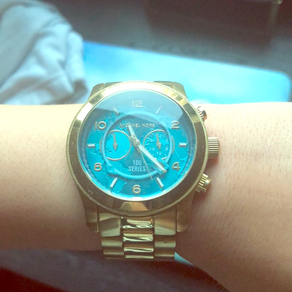 Watch Hunger Stop Michael Kors Watch